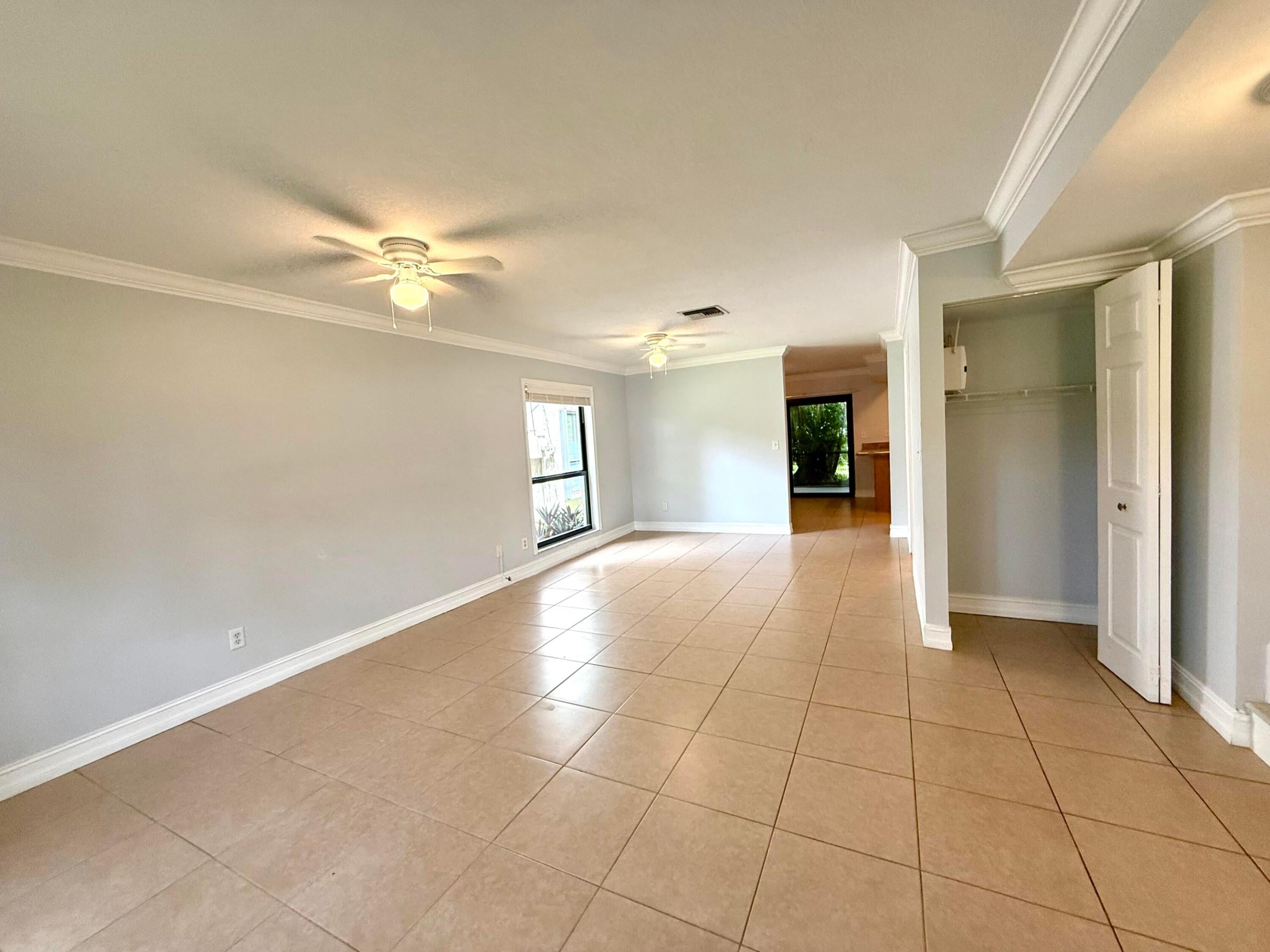 814 Sandtree Drive