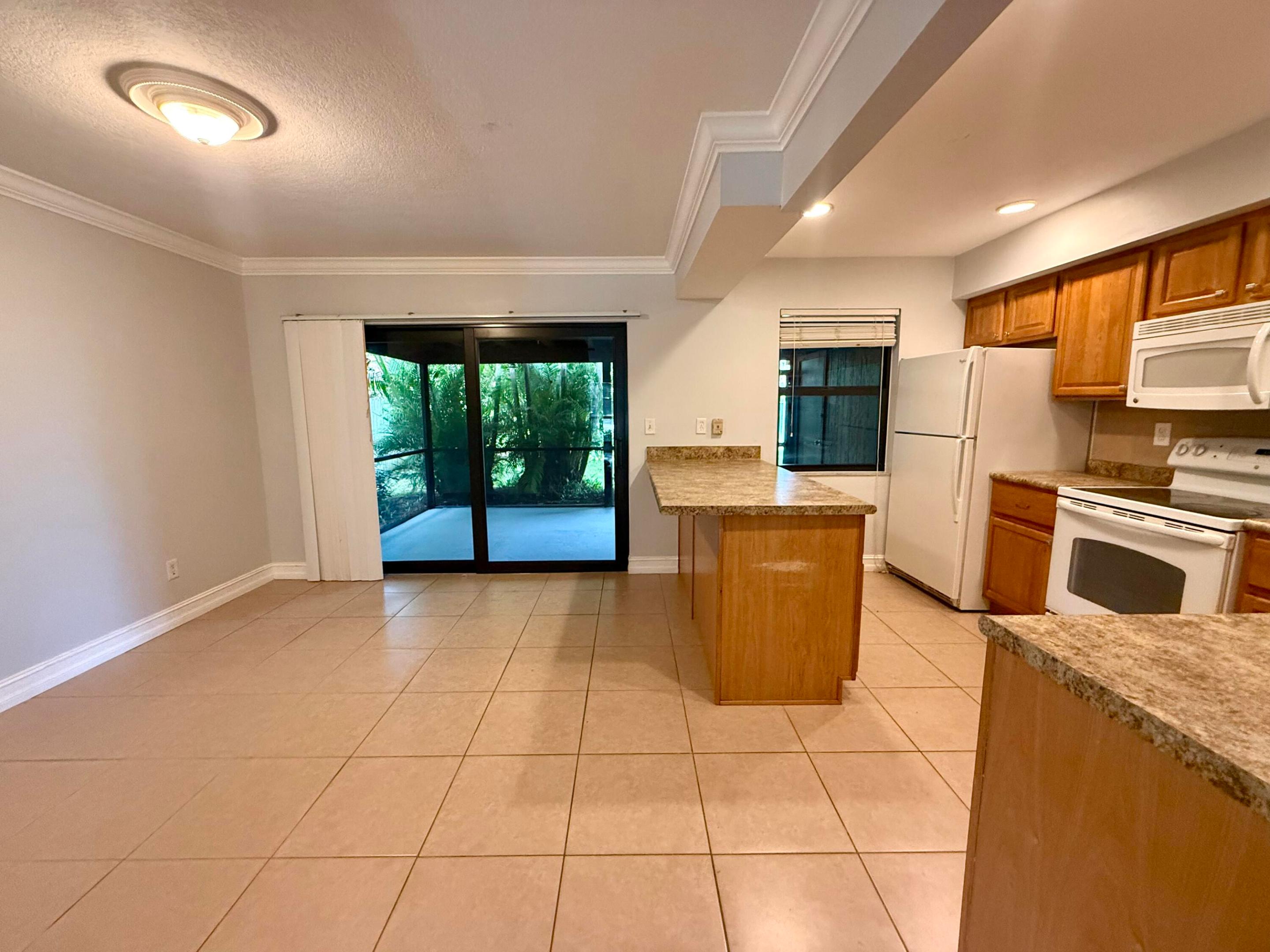 814 Sandtree Drive