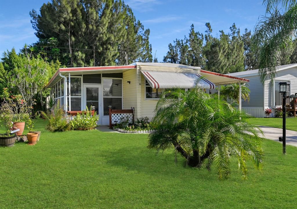 Photo of 8001 SE Skylark Avenue, Hobe Sound, FL 33455 (MLS # R10765552)