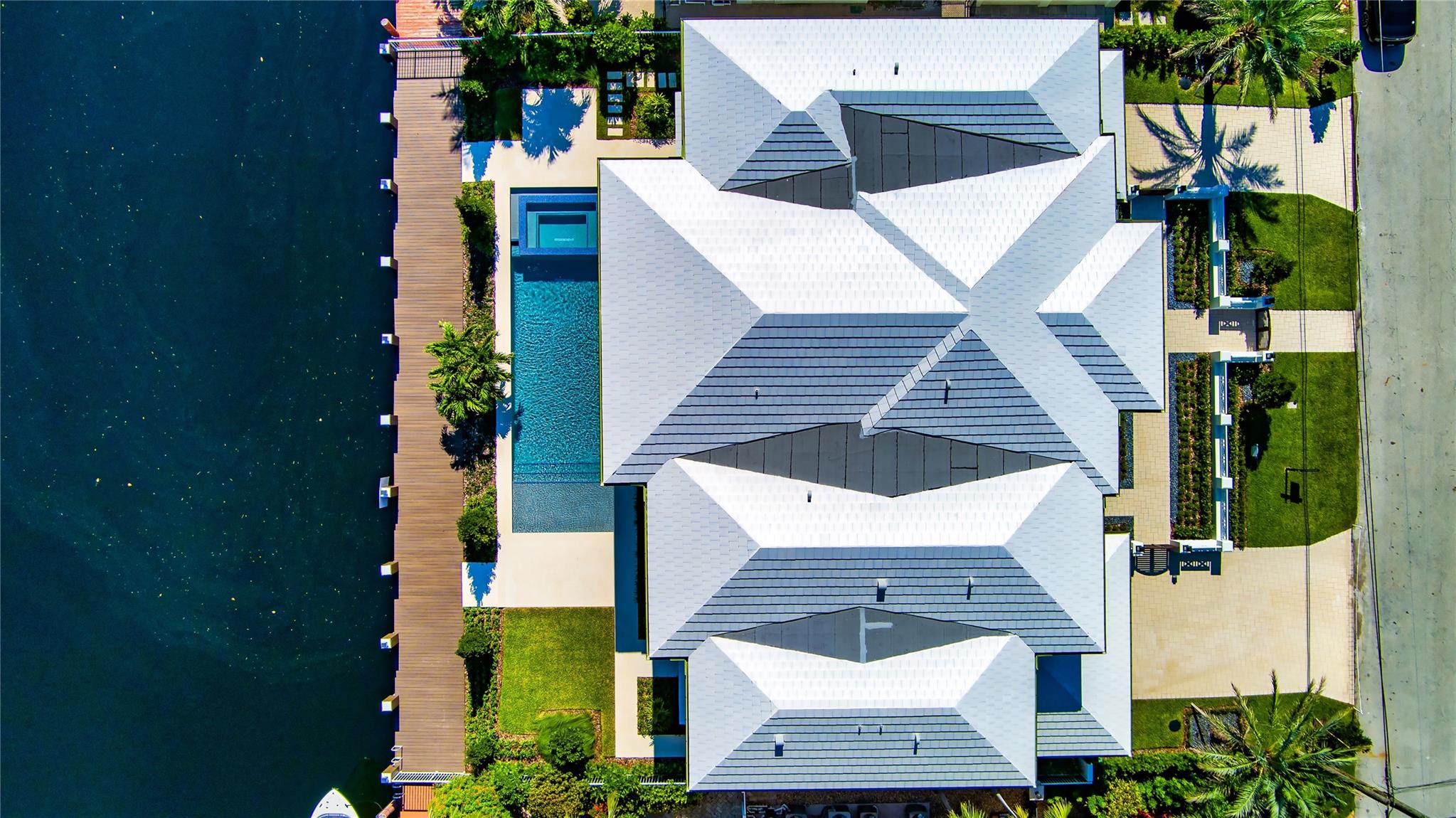 Lighthouse Point 3rd Sec - Residential