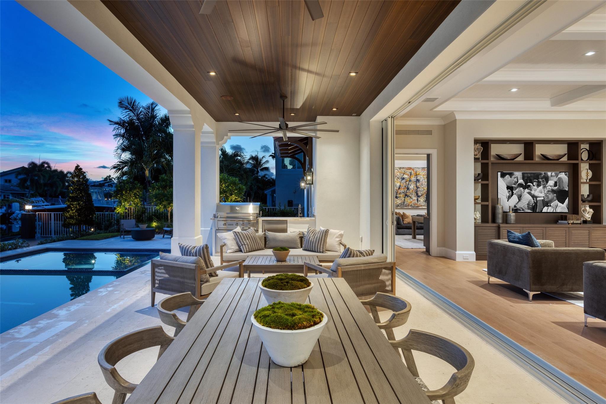 Lighthouse Point 3rd Sec - Residential