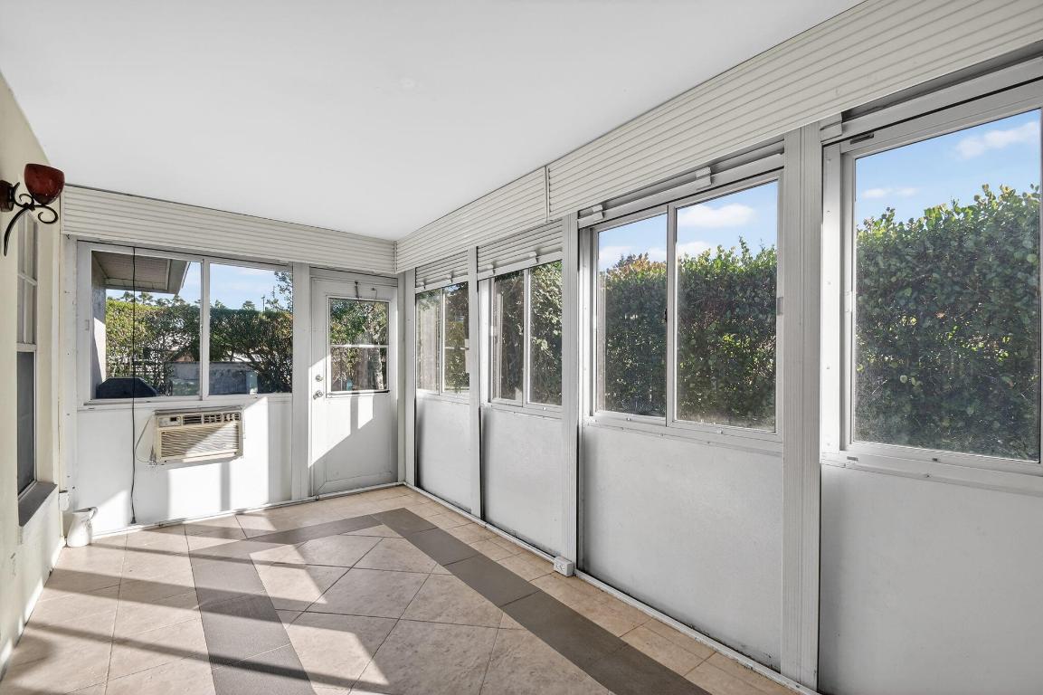 COVERED BRIDGE CONDO - Residential