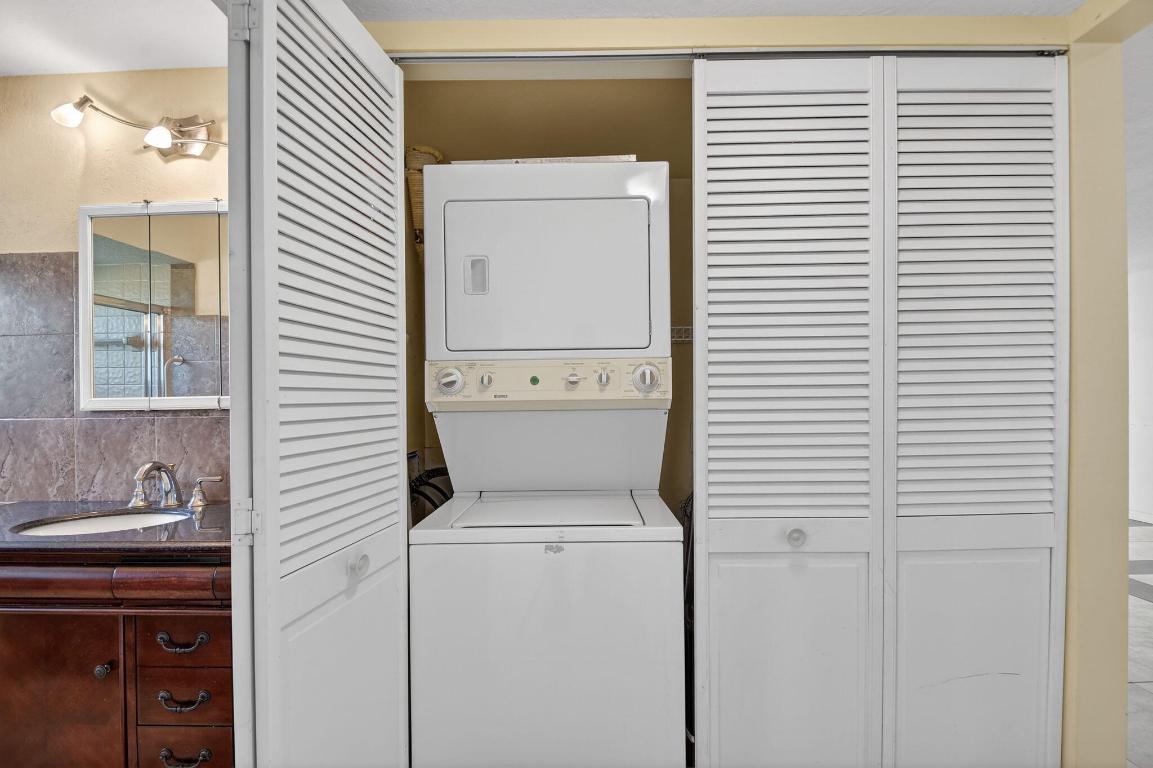 COVERED BRIDGE CONDO - Residential