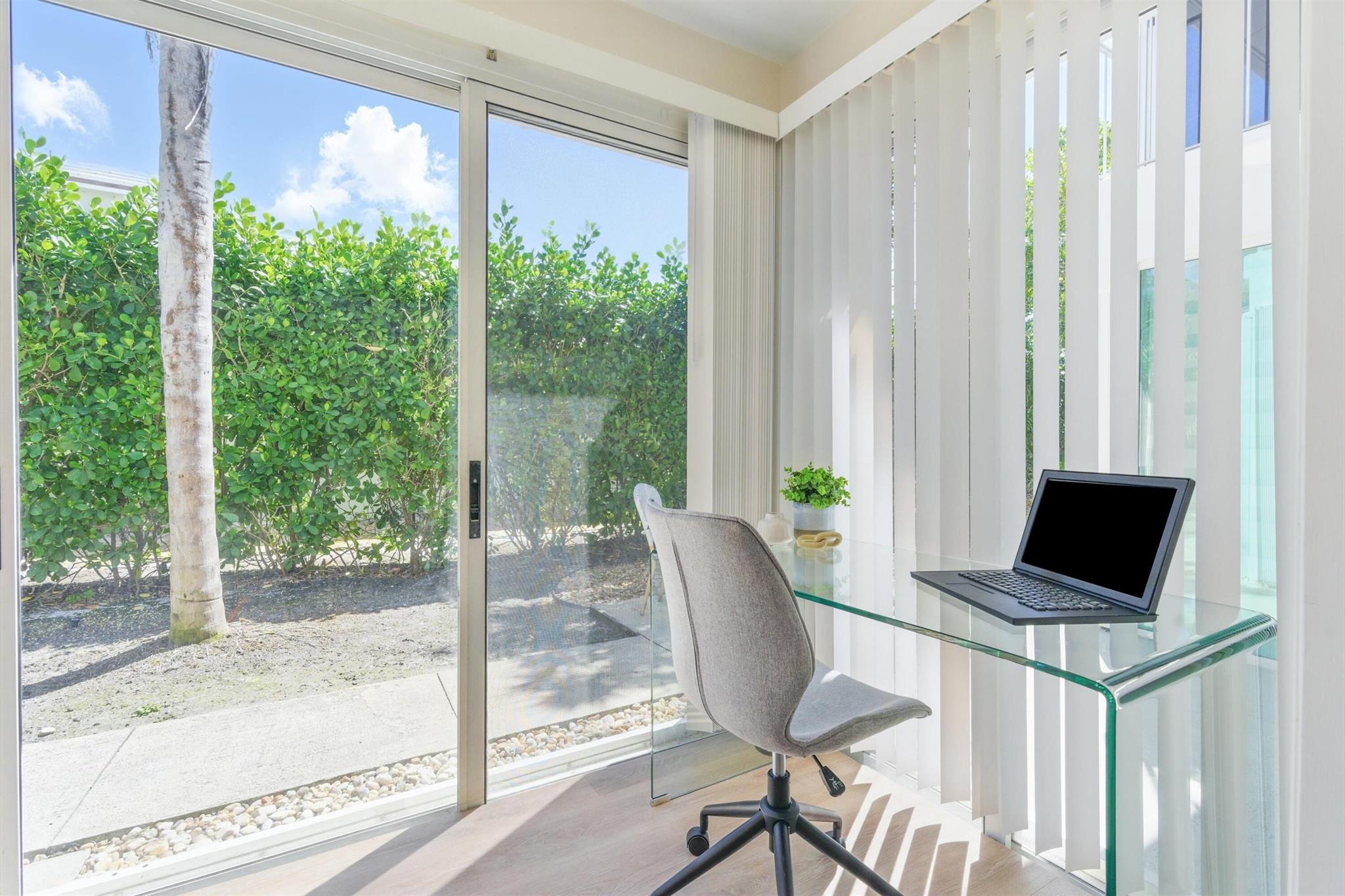 315 Venetian Drive 2