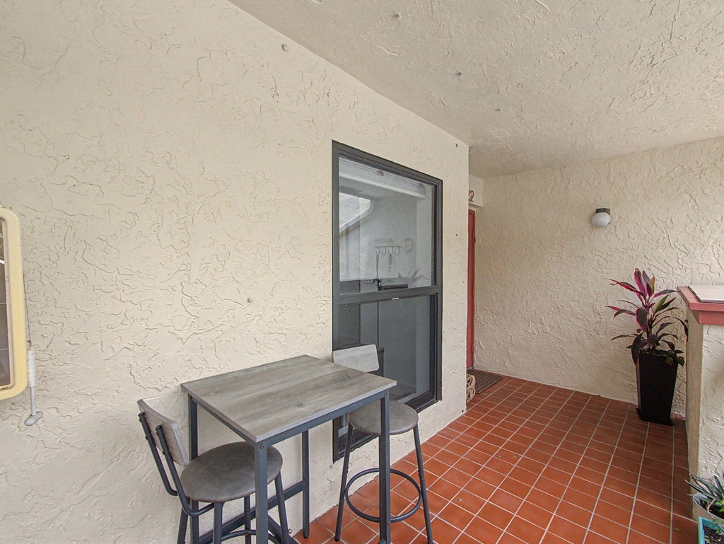 Photo of 5154 Oakhill Lane #1022, Delray Beach, FL 33484 (MLS # B26064746)