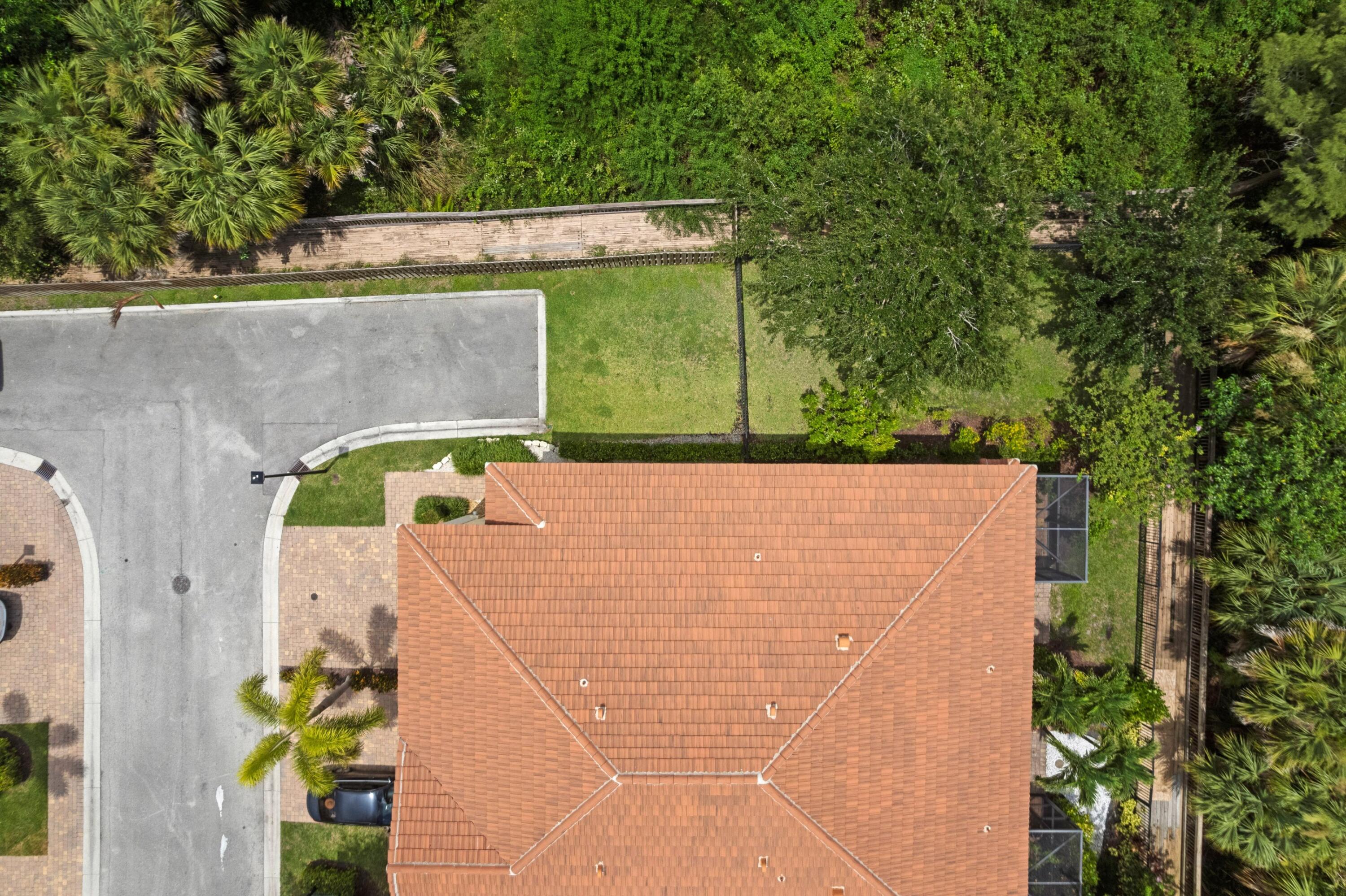 2134 Sabal Tree Court