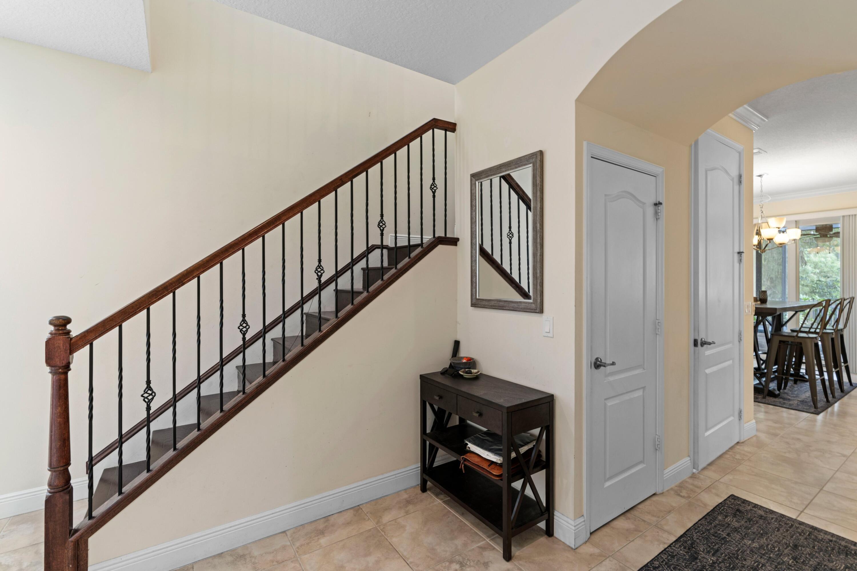 2134 Sabal Tree Court