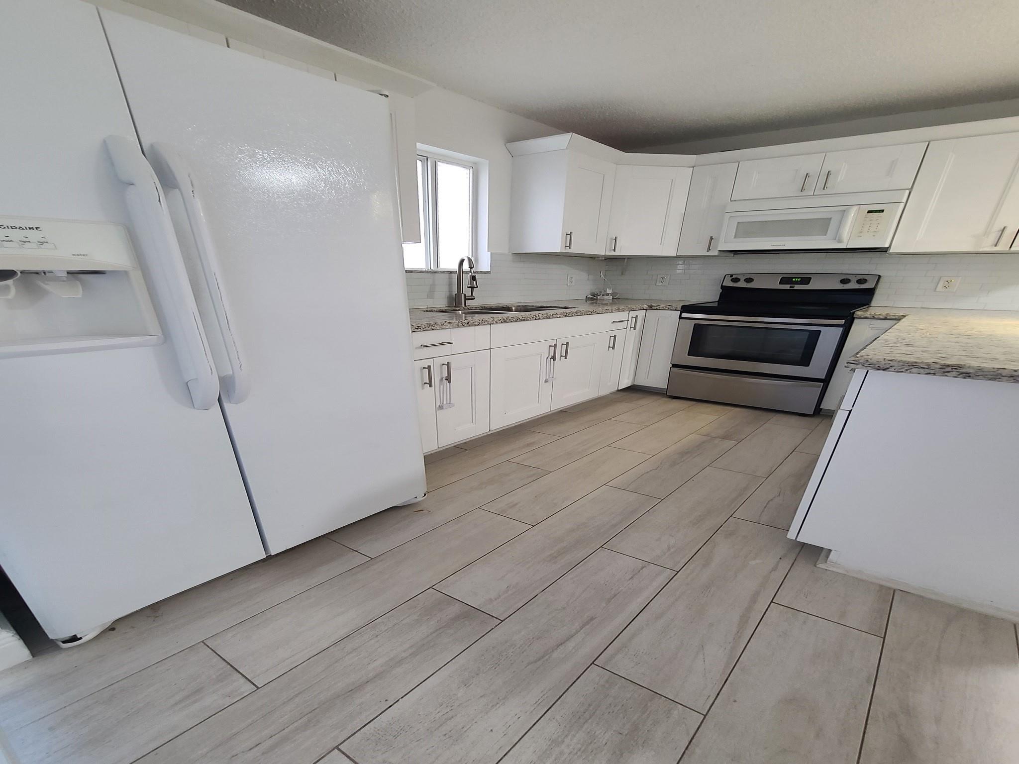 WATERVIEW ESTATES - Residential
