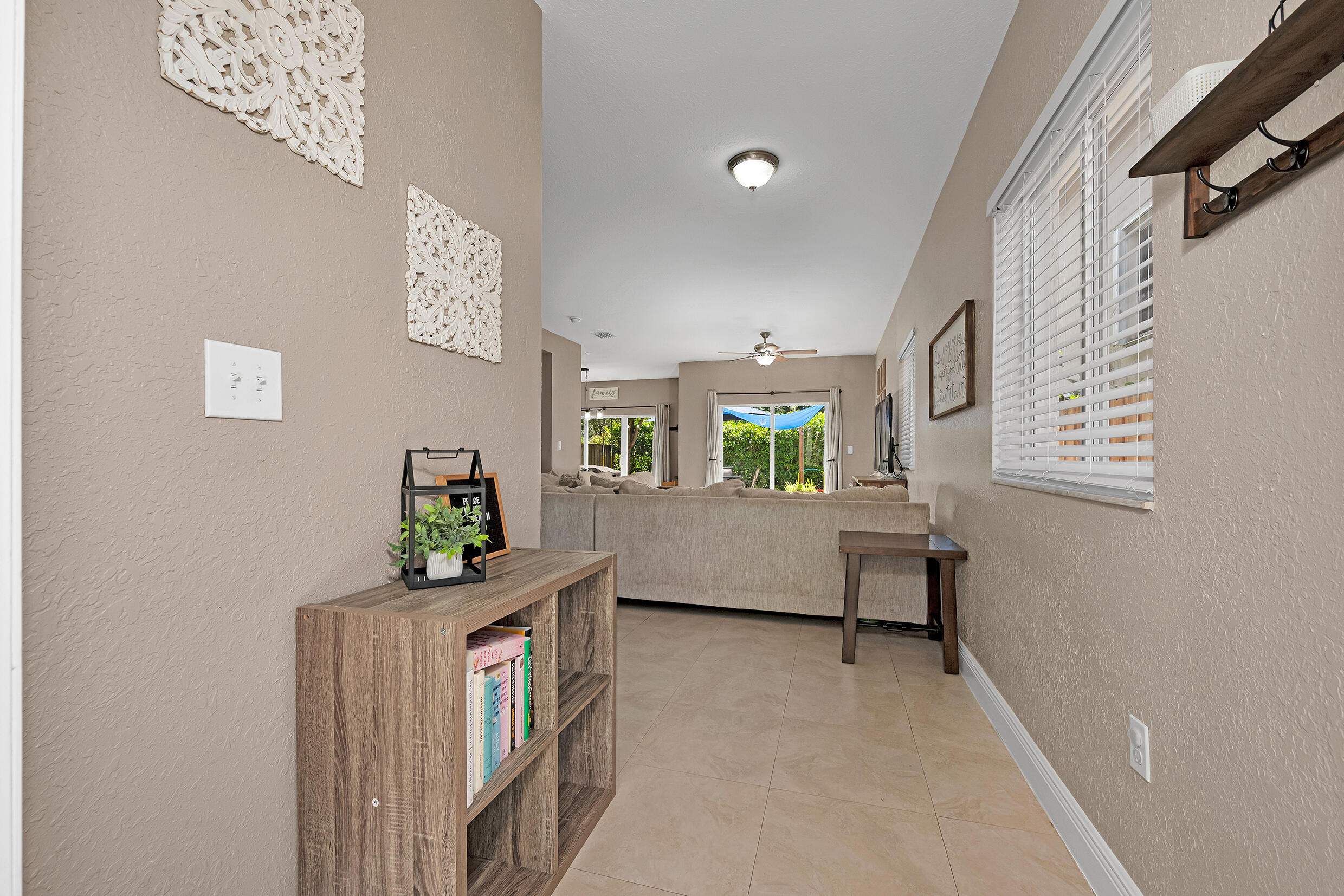 EMILIOS PLACE AT OASIS - Residential