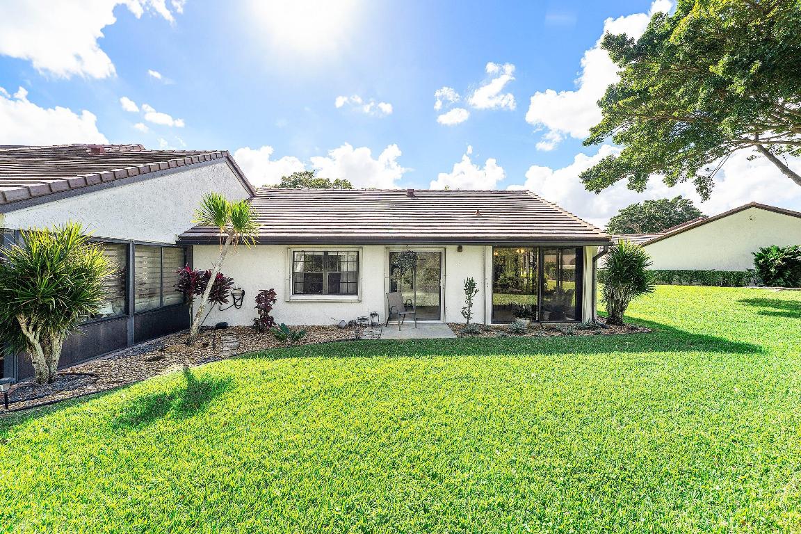 5574 Parkwalk Circle E