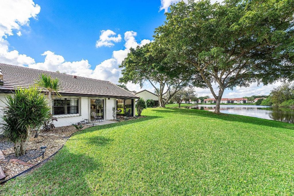 Photo of 5574 Parkwalk Circle E, Boynton Beach, FL 33472 (MLS # R11152924)