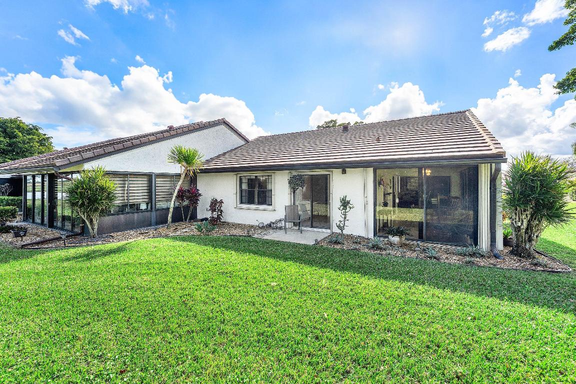 5574 Parkwalk Circle E