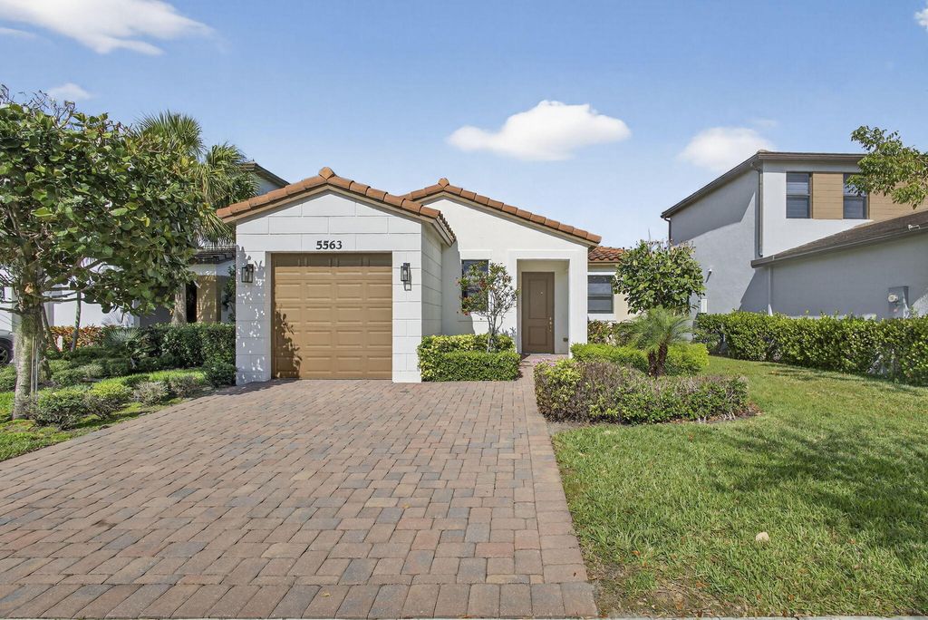 Photo of 5563 Starfish Rd, Westlake, FL 33470 (MLS # B26000979)