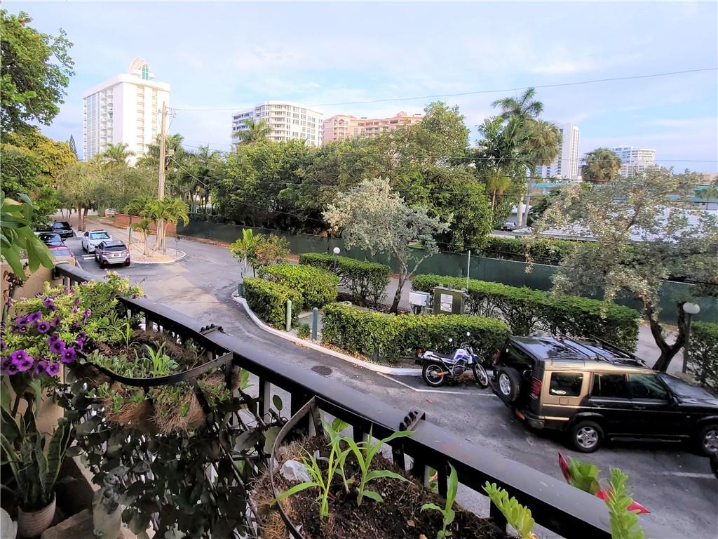 Rio Espana Condominium - Residential