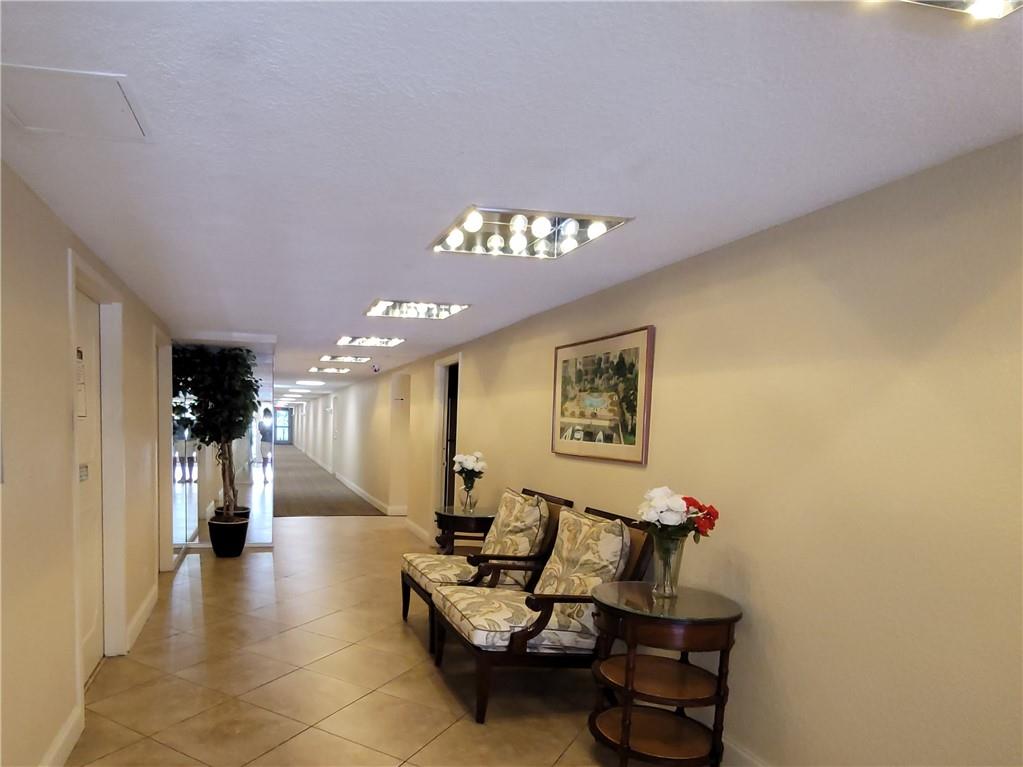 Rio Espana Condominium - Residential