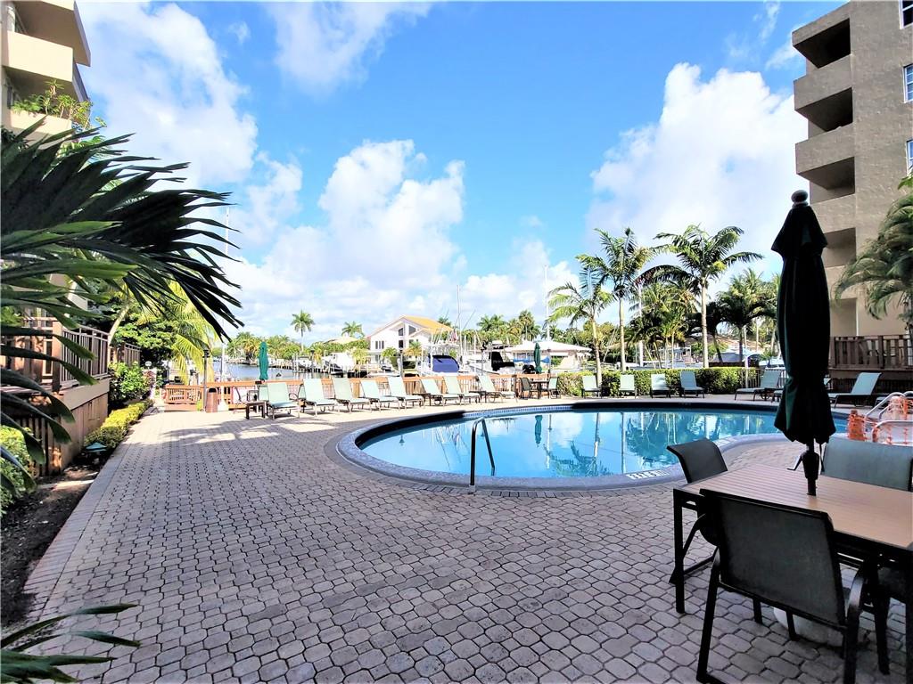 Rio Espana Condominium - Residential