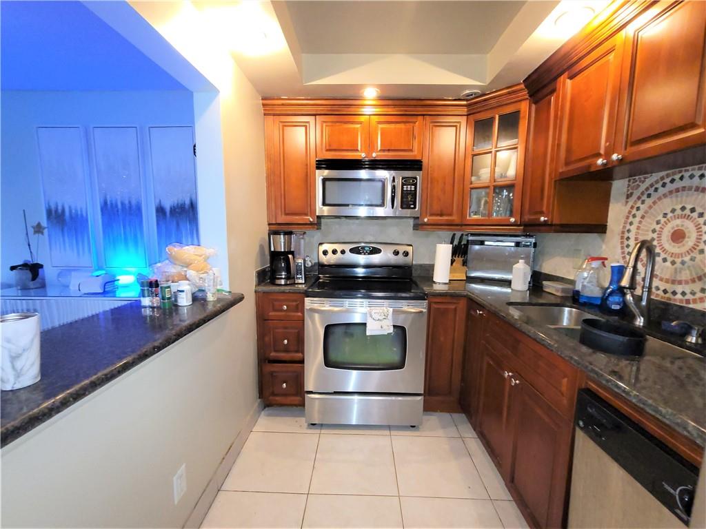 Rio Espana Condominium - Residential