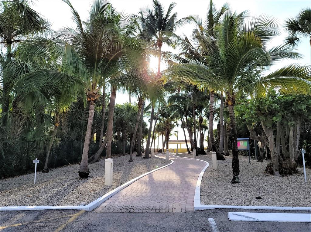 Rio Espana Condominium - Residential