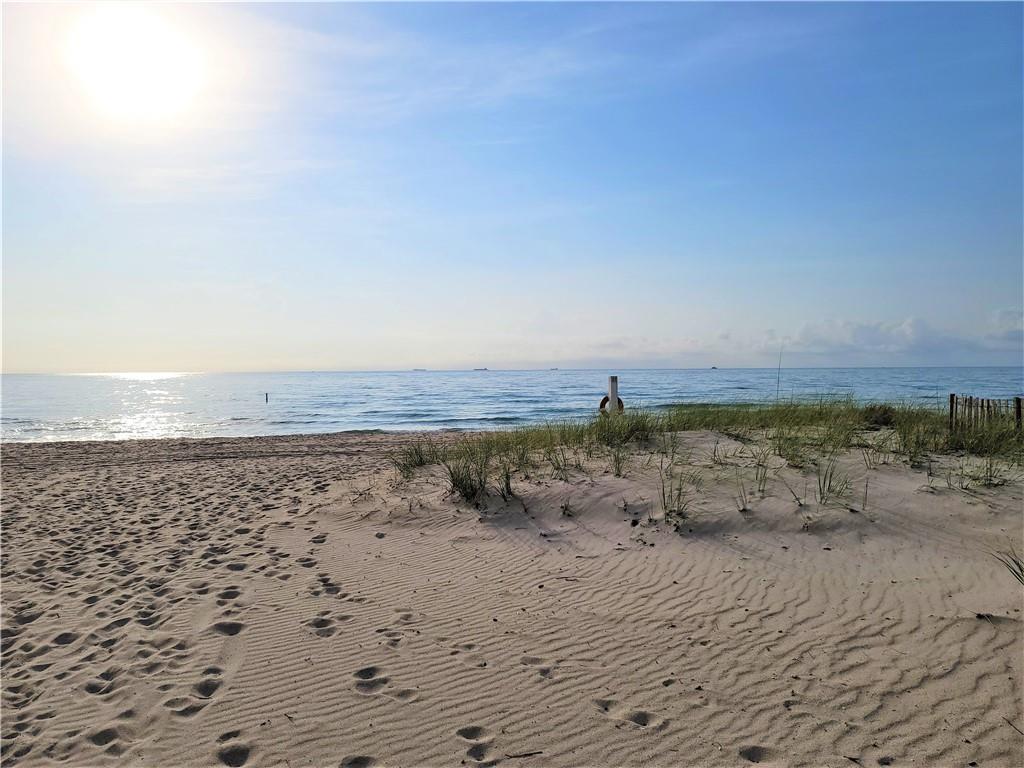 Rio Espana Condominium - Residential