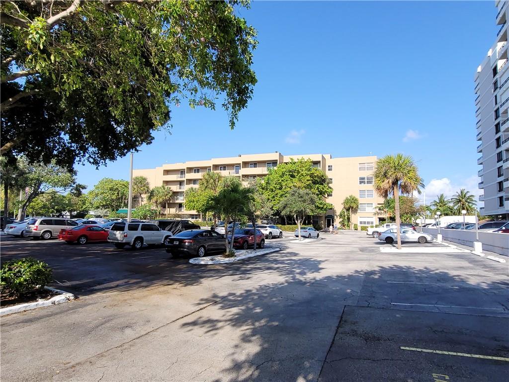 Rio Espana Condominium - Residential