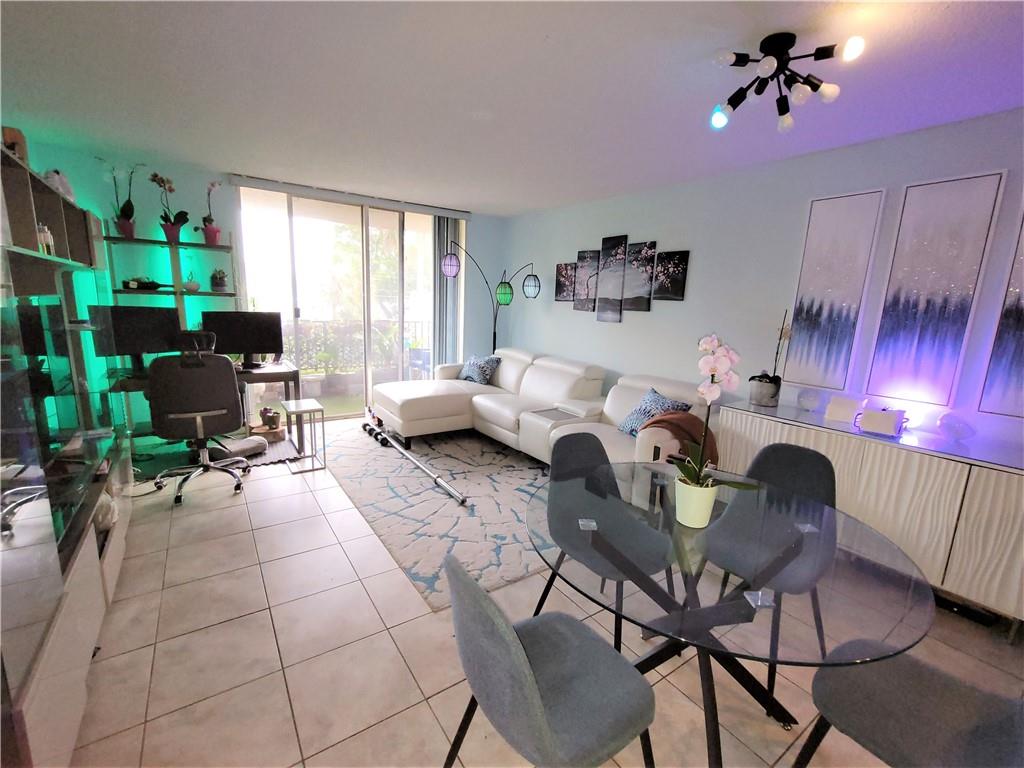 Rio Espana Condominium - Residential