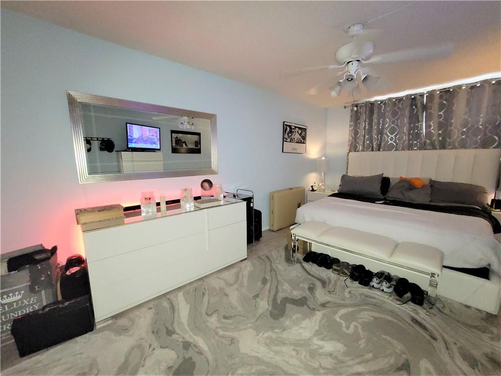 Rio Espana Condominium - Residential