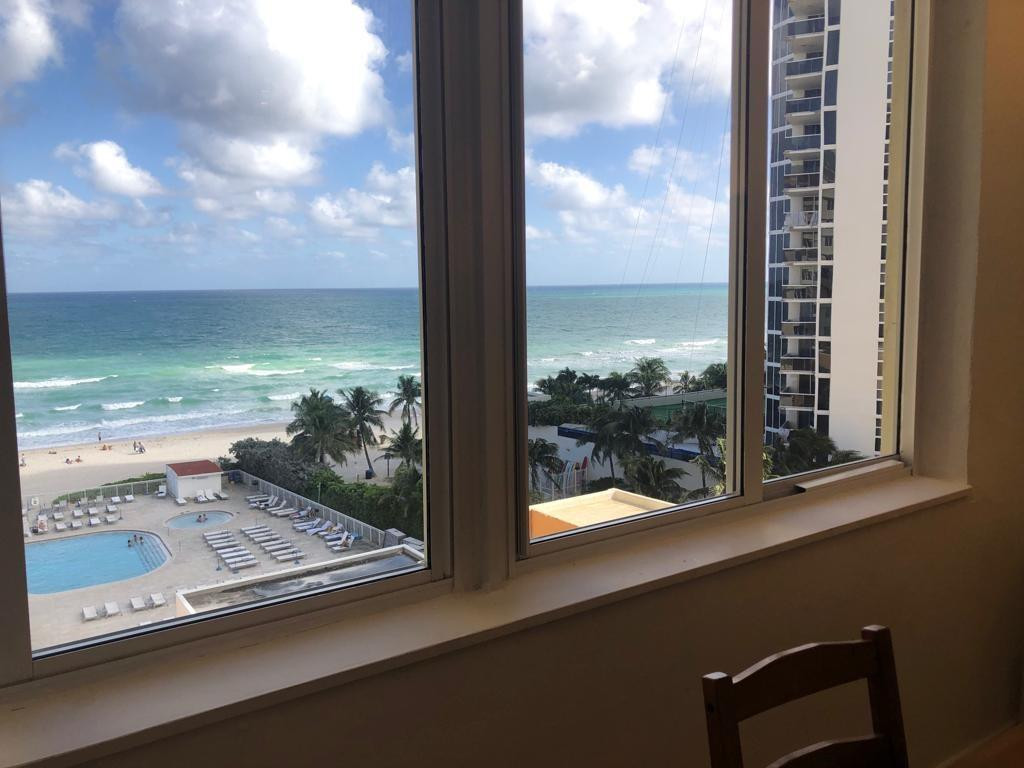 The Aventura Beach Club - Residential