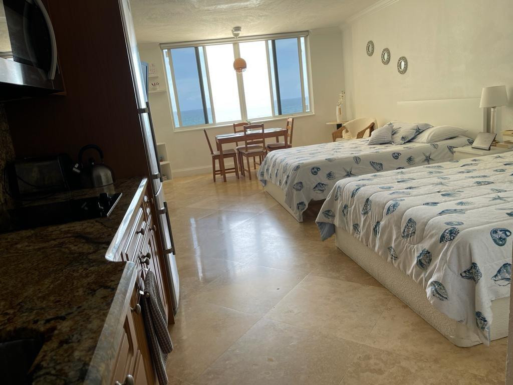 The Aventura Beach Club - Residential