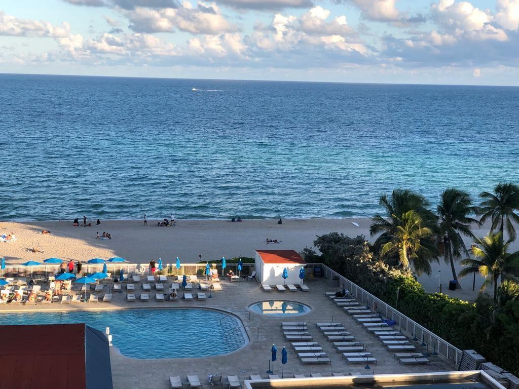 The Aventura Beach Club - Residential