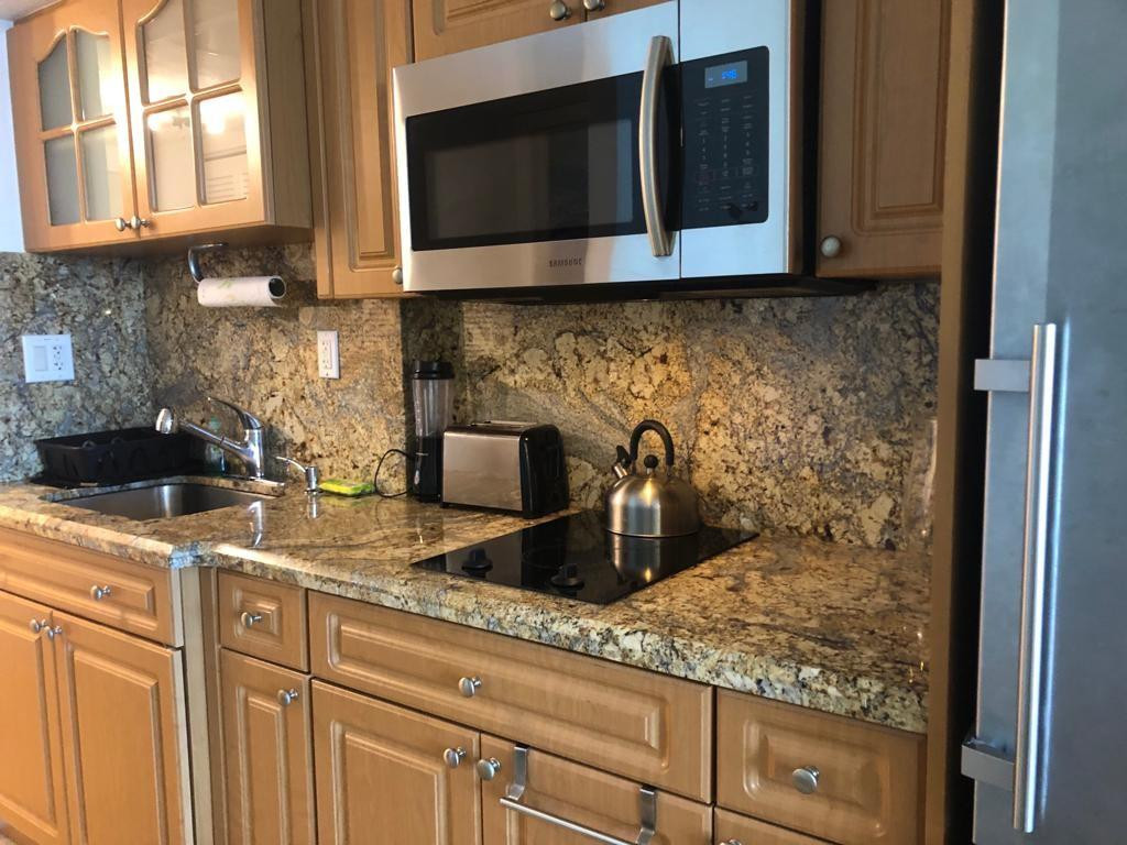 The Aventura Beach Club - Residential