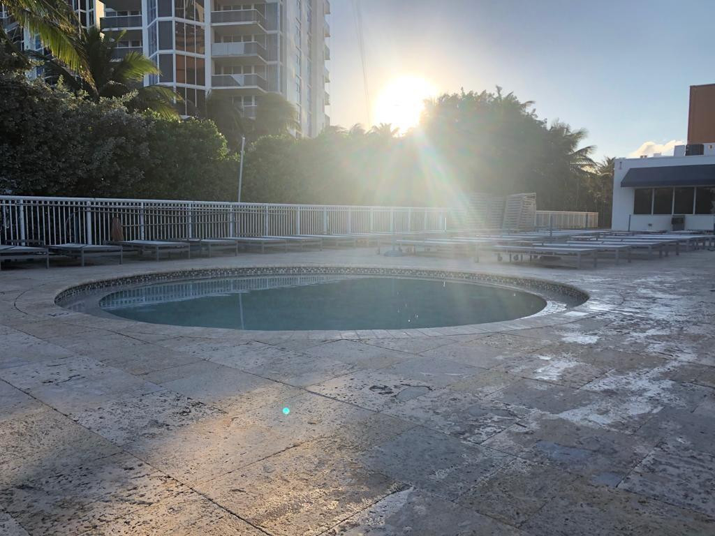 The Aventura Beach Club - Residential