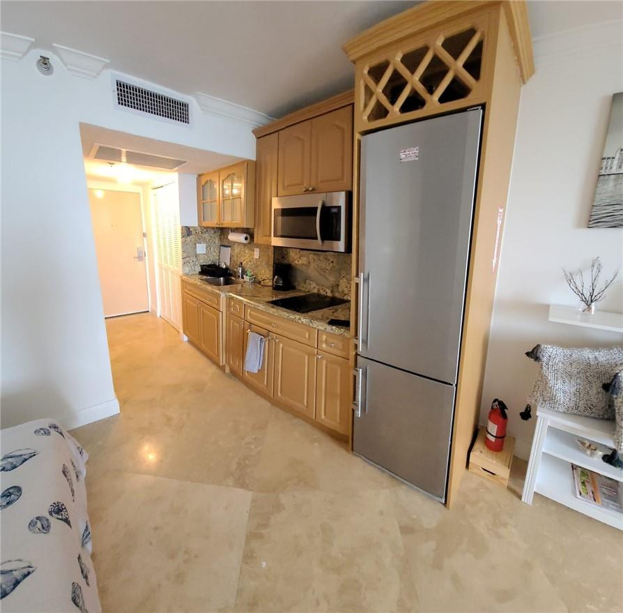 The Aventura Beach Club - Residential