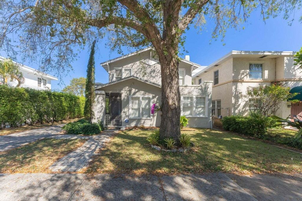 Photo of 315 11th Street, West Palm Beach, FL 33401 (MLS # B26002335)