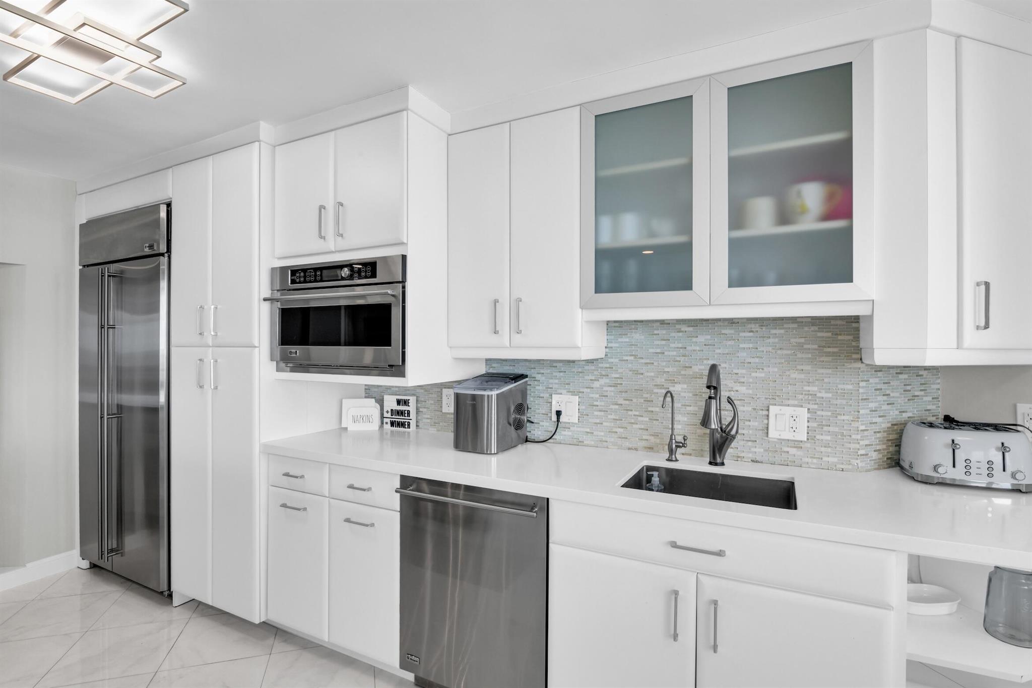 CHALFONTE CONDO - Residential Lease