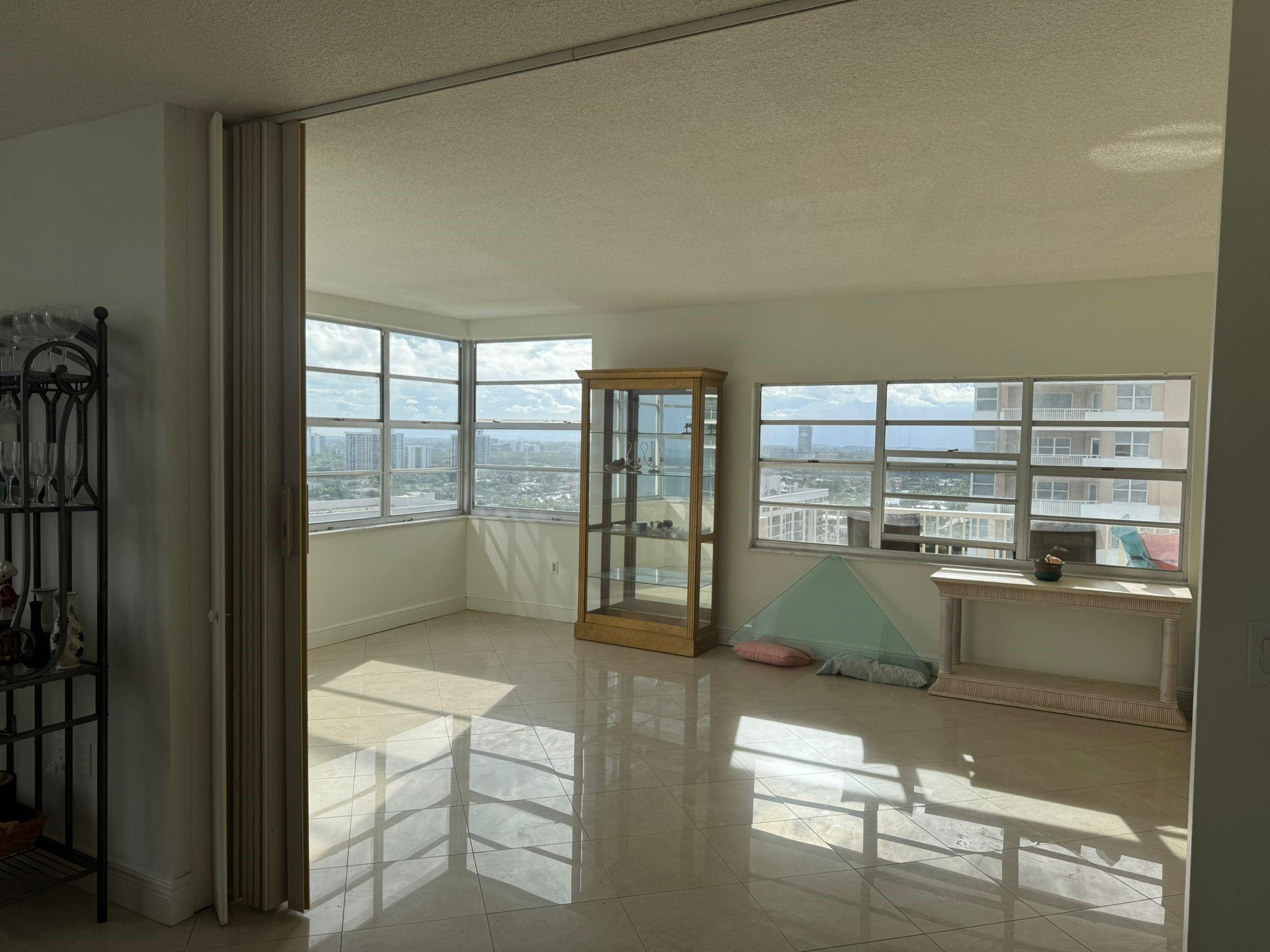 The Hemispheres - Residential