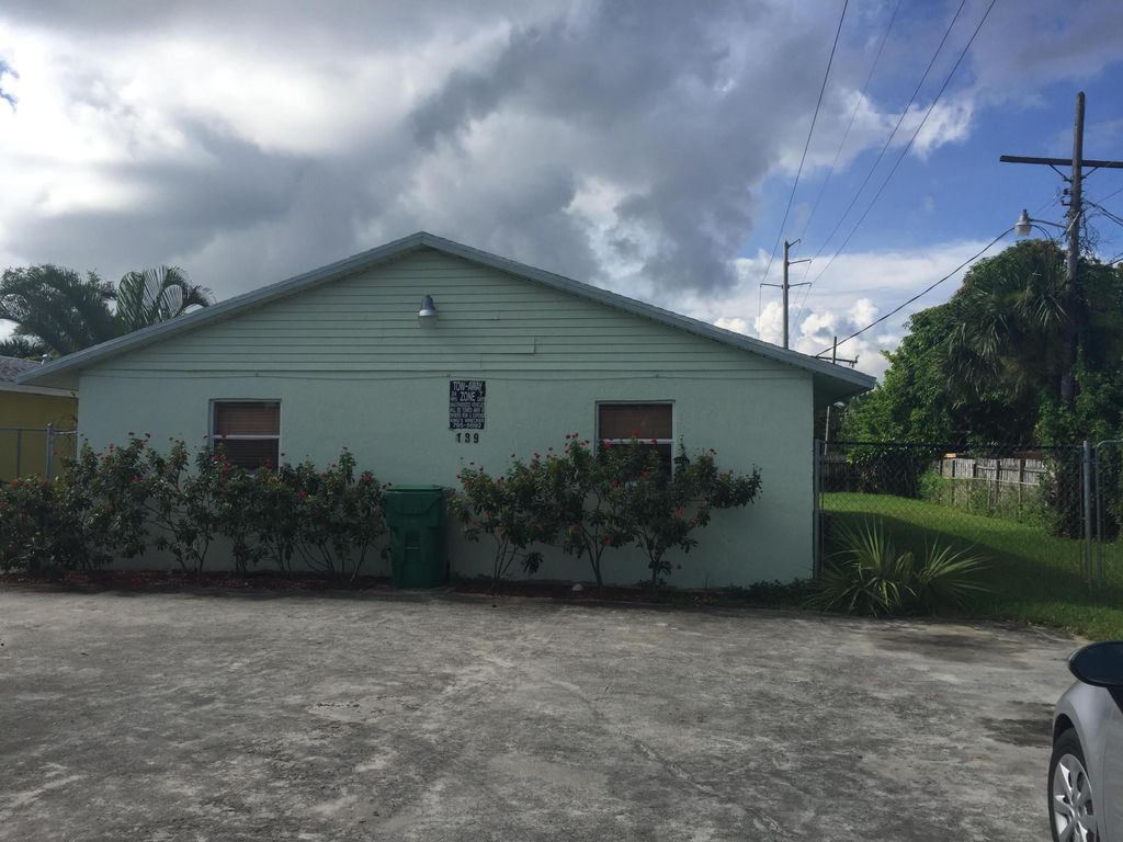 Photo of 186 W 16th Street #B, Riviera Beach, FL 33404 (MLS # B26001694)