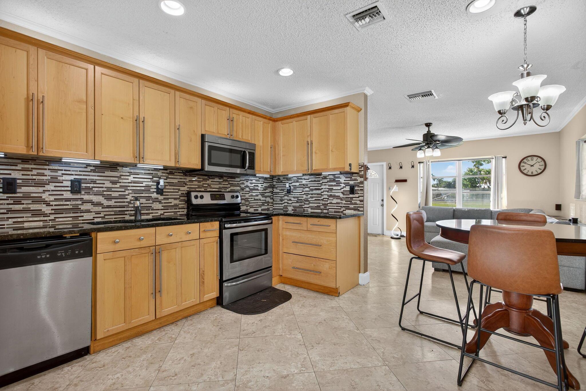 MAINLANDS OF TAMARAC LAKE - Residential