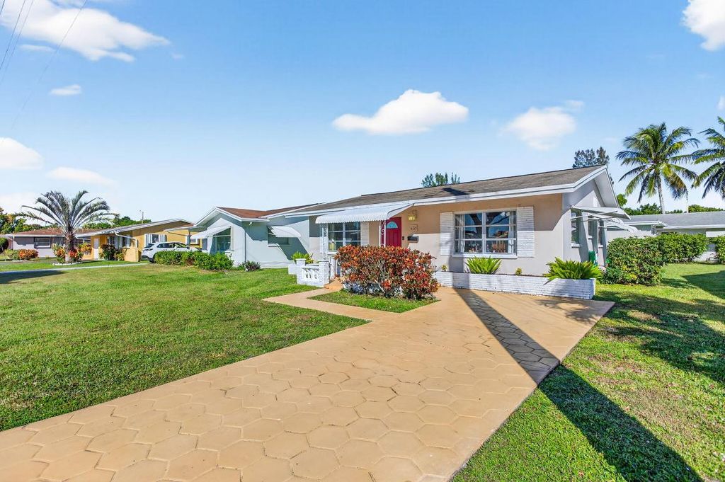 Photo of 6725 NW 61st Street, Tamarac, FL 33321 (MLS # R11142117)