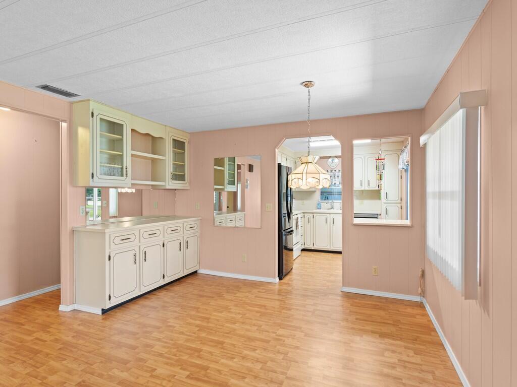 Pinelake Village - Residential