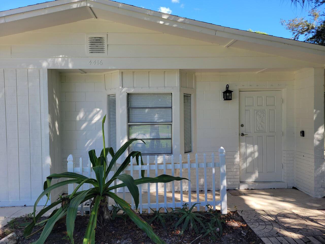 CARDINAL GLADES - Residential