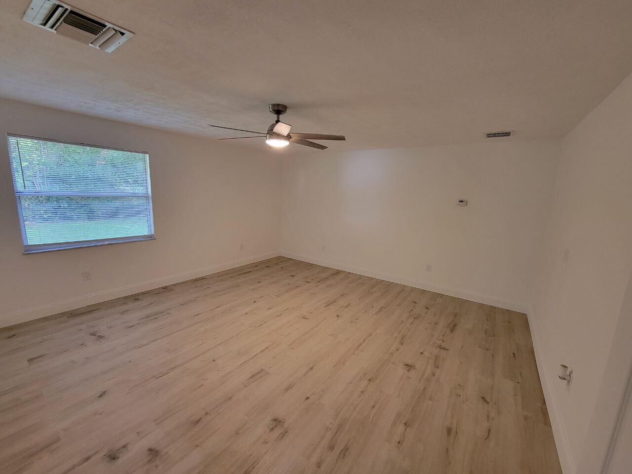 CARDINAL GLADES - Residential