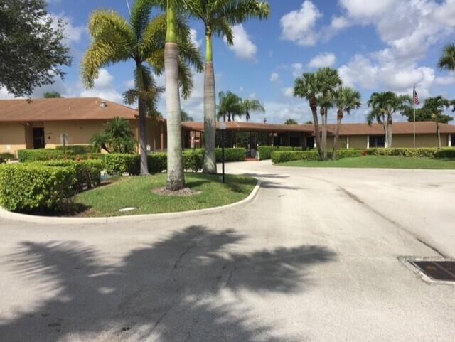 DELRAY VILLAS 1 - Residential