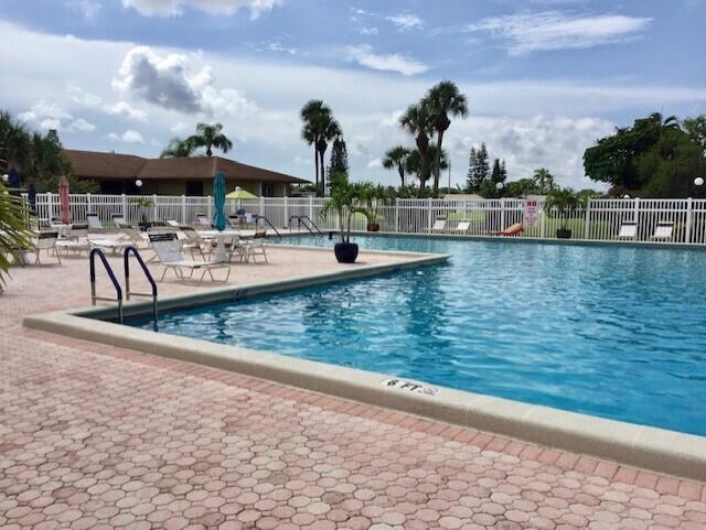 DELRAY VILLAS 1 - Residential