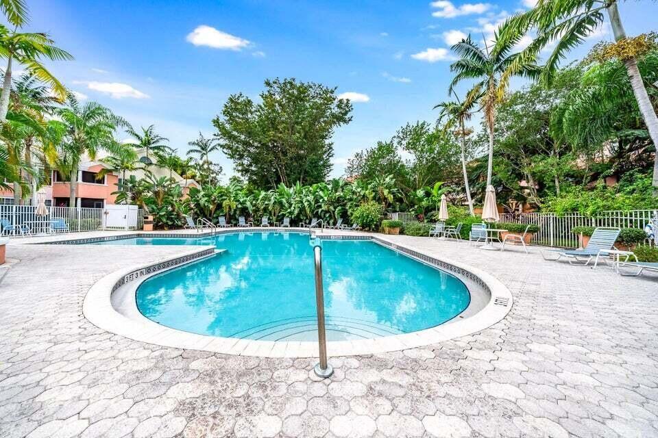 BAHIA AT DELRAY CONDO - Residential Lease