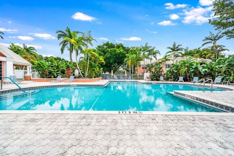 BAHIA AT DELRAY CONDO - Residential Lease