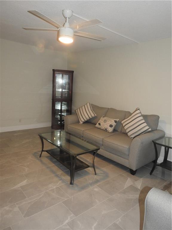 CASA VERANO - Residential