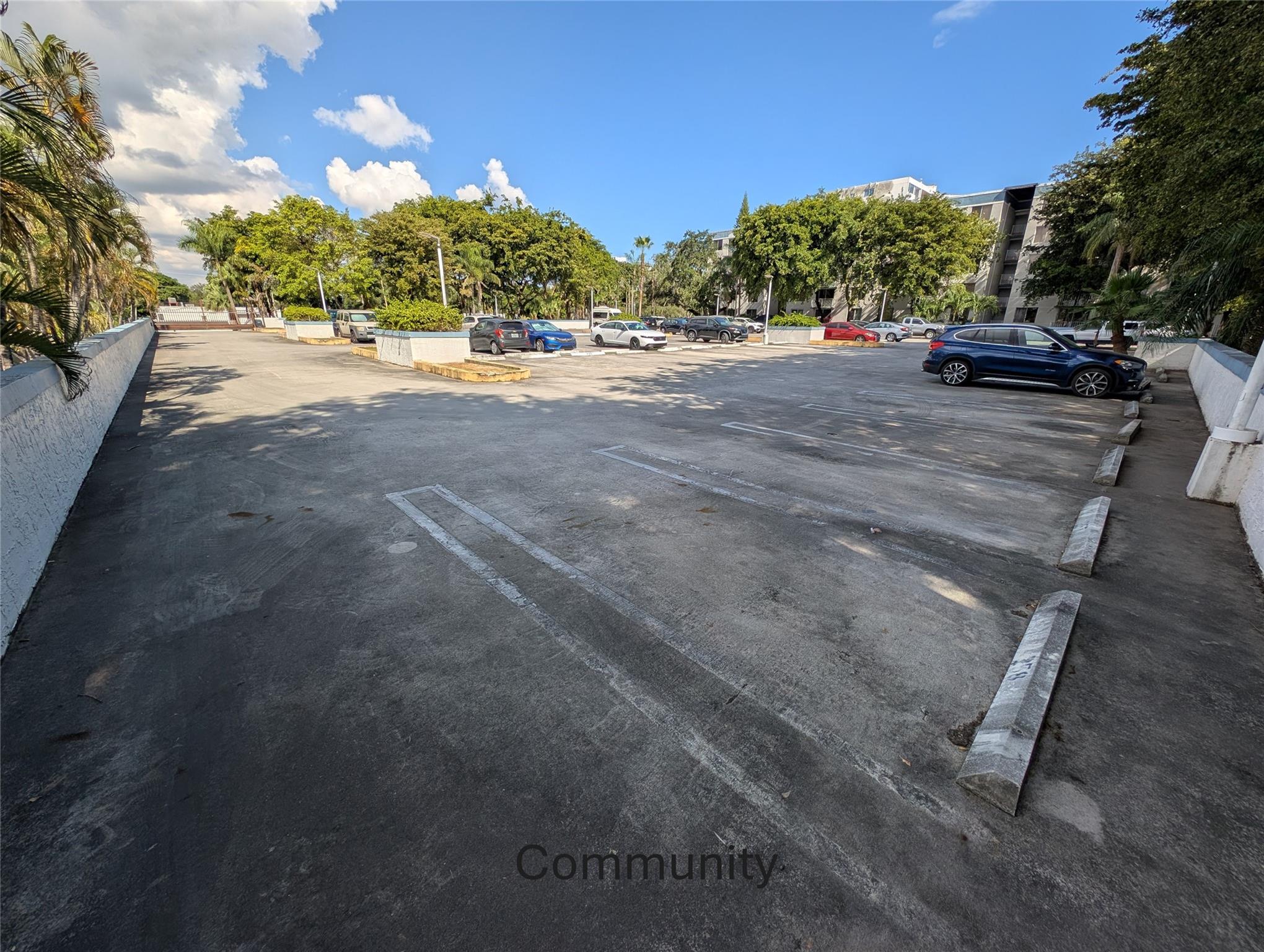 SERENITY ON THE RIVER - Residential