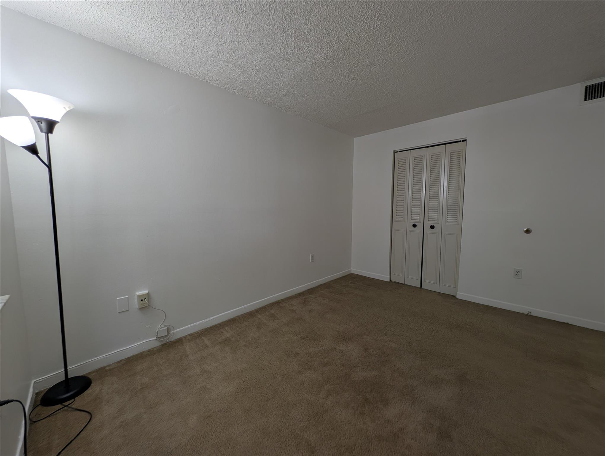 SERENITY ON THE RIVER - Residential