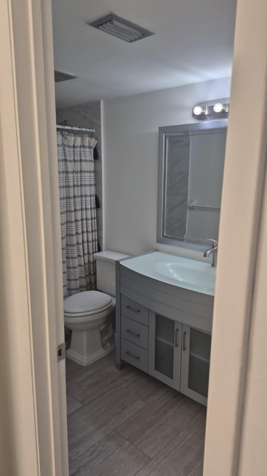 RAMBLEWOOD EAST CONDO - Residential Lease