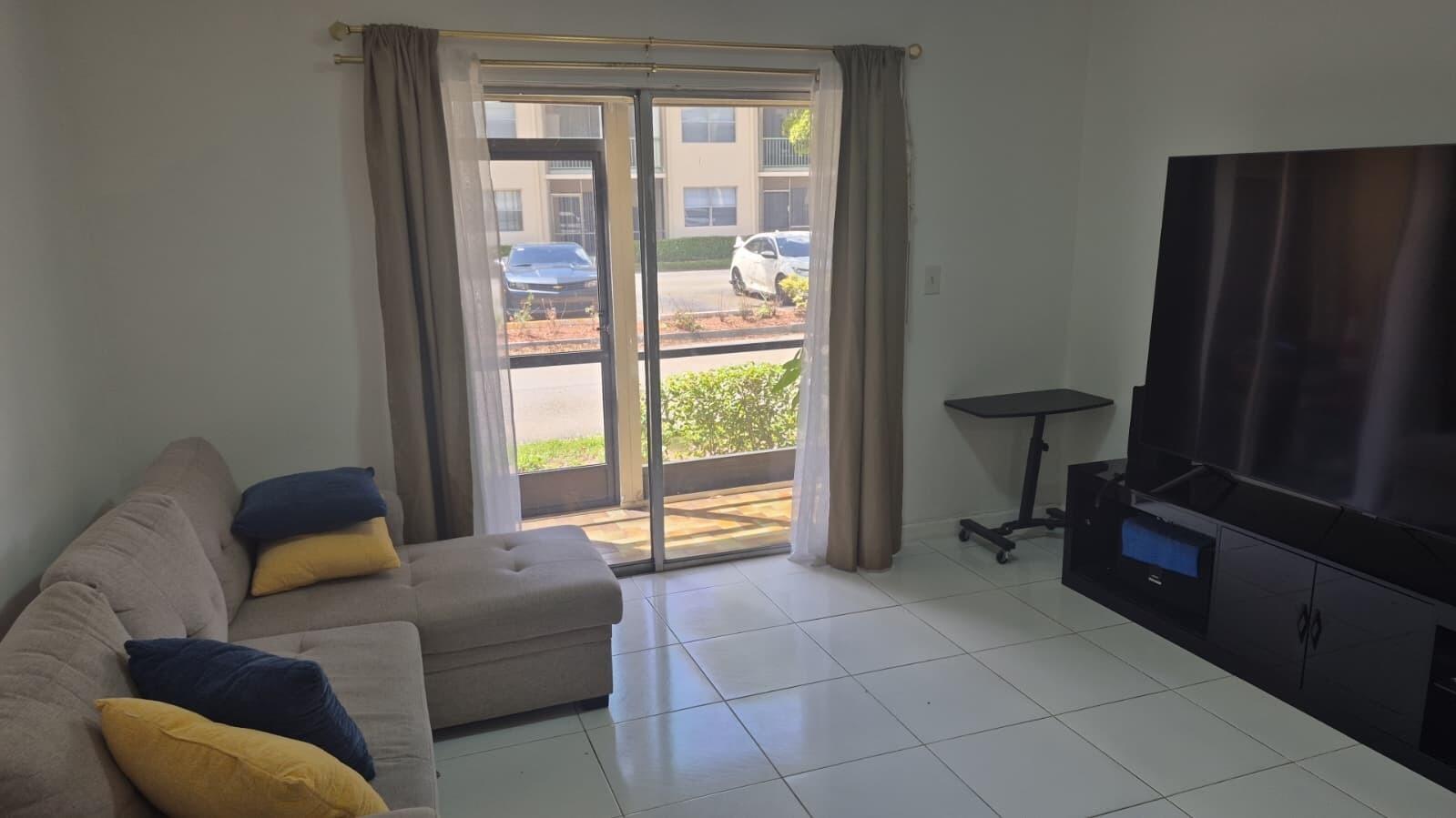 RAMBLEWOOD EAST CONDO - Residential Lease